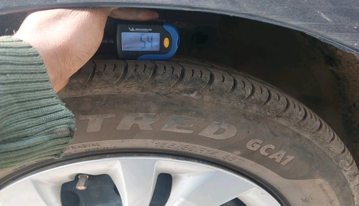 2018 Maruti Swift VDI AMT, Diesel, Automatic, 1,46,644 km, tyre