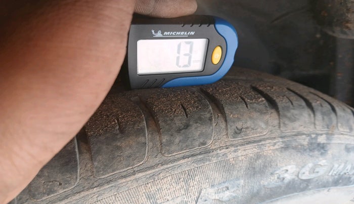 2018 Maruti Swift VDI AMT, Diesel, Automatic, 1,46,644 km, tyre