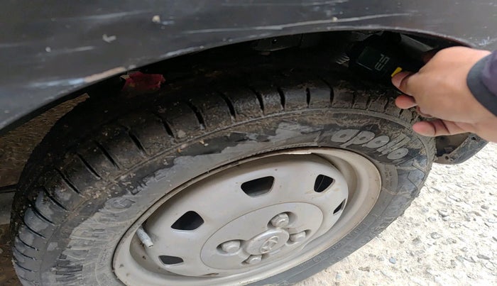 2012 Hyundai Santro Xing GL, Petrol, Manual, 1,03,208 km, tyre