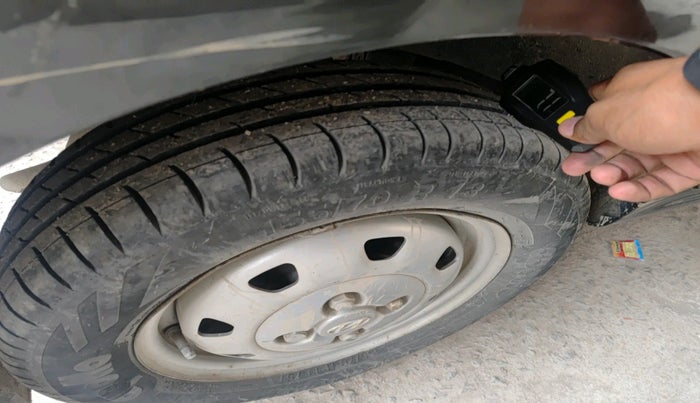 2012 Hyundai Santro Xing GL, Petrol, Manual, 1,03,208 km, tyre