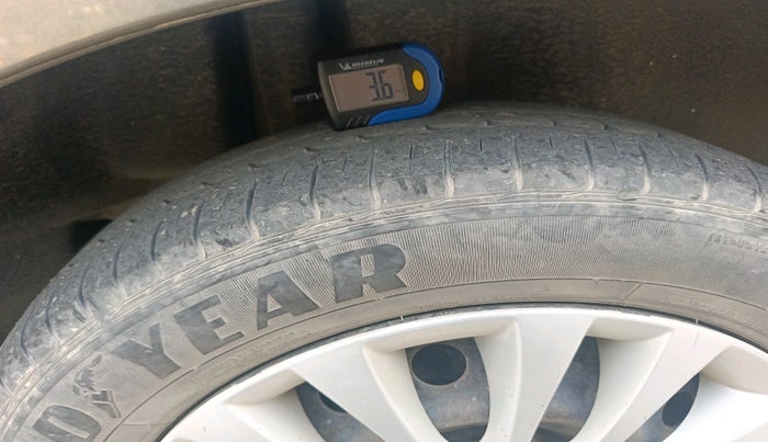 2018 Maruti Ciaz SIGMA 1.4 MT PETROL, Petrol, Manual, 33,171 km, tyre