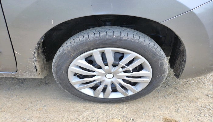 2015 Maruti Wagon R 1.0 VXI, Petrol, Manual, 31,432 km, tyre