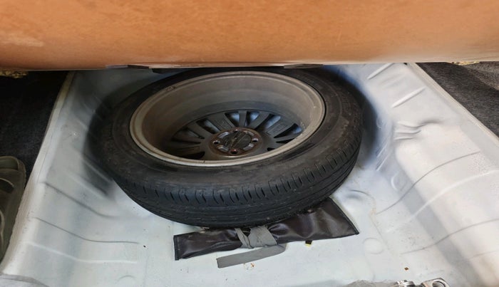 2020 Honda City 1.5L I-VTEC ZX, Petrol, Manual, 50,925 km, tyre