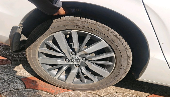 2020 Honda City 1.5L I-VTEC ZX, Petrol, Manual, 50,925 km, tyre