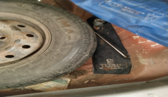 2013 Maruti Alto 800 VXI, Petrol, Manual, 81,045 km, tyre