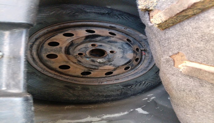 2016 Maruti Swift VDI, Diesel, Manual, 91,360 km, tyre