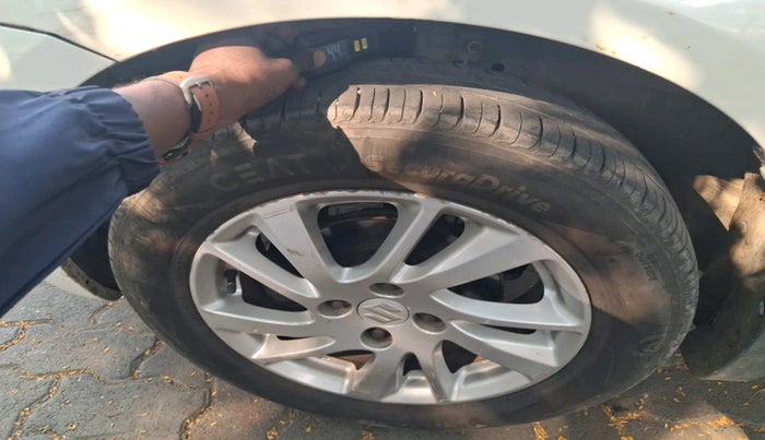 2012 Maruti Swift ZDI, Diesel, Manual, 1,17,054 km, tyre