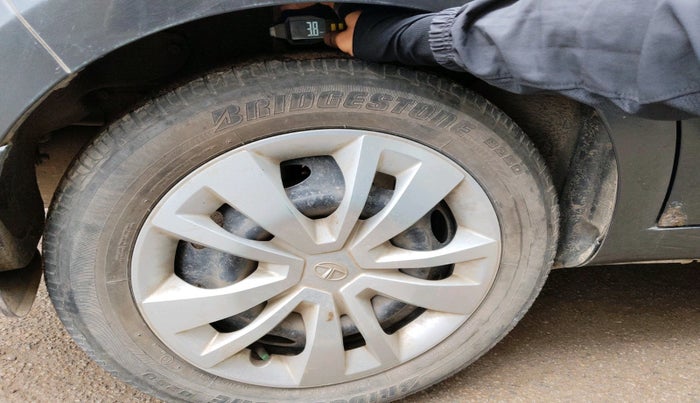 2016 Tata Zest XMS PETROL, Petrol, Manual, 46,435 km, tyre