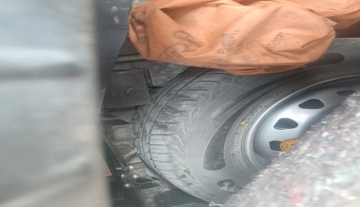 2022 Tata TIGOR XM CNG, Petrol, Manual, 32,018 km, tyre