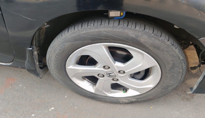 2014 Honda City 1.5L I-VTEC VX, Petrol, Manual, 1,10,408 km, tyre