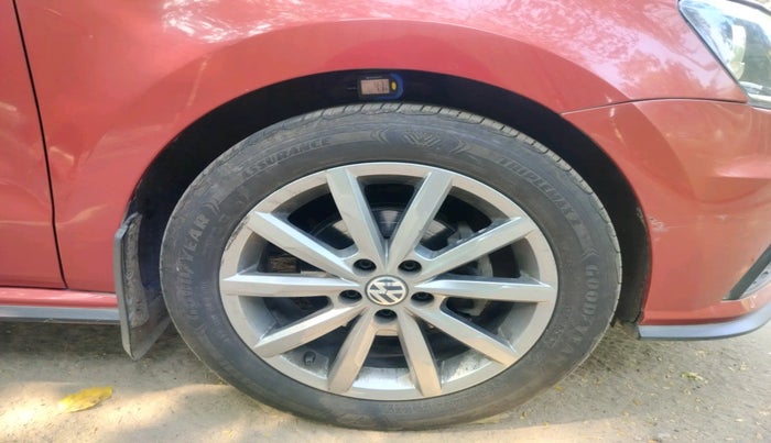 2021 Volkswagen Polo HIGHLINE PLUS 1.0L TSI AT, Petrol, Automatic, 56,282 km, tyre