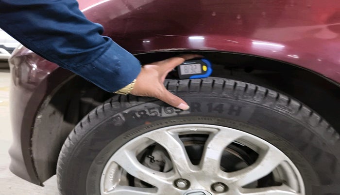 2015 Honda Amaze 1.2L I-VTEC S, Petrol, Manual, 1,21,010 km, tyre