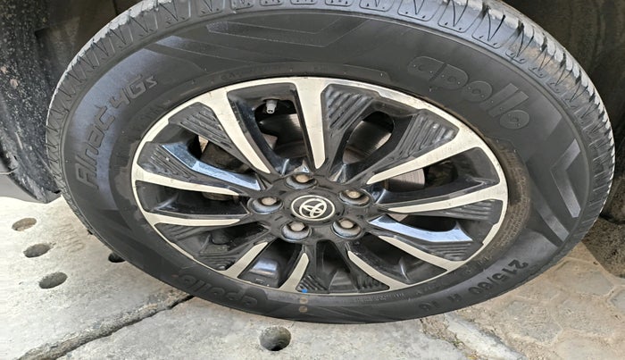 2022 Toyota URBAN CRUISER PREMIUM GRADE AT, Petrol, Automatic, 26,605 km, tyre