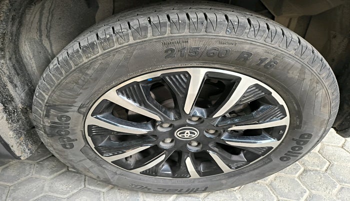 2022 Toyota URBAN CRUISER PREMIUM GRADE AT, Petrol, Automatic, 26,605 km, tyre