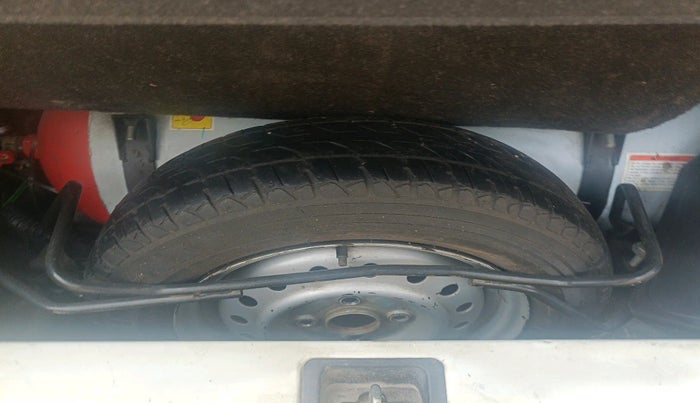 2021 Maruti New Wagon-R LXI CNG (O) 1.0, Petrol, Manual, 78,676 km, tyre