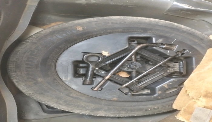 2012 Hyundai i10 MAGNA 1.1, Petrol, Manual, 52,610 km, tyre