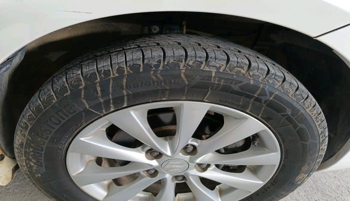 2012 Maruti Ertiga ZDI, Diesel, Manual, 2,13,686 km, tyre