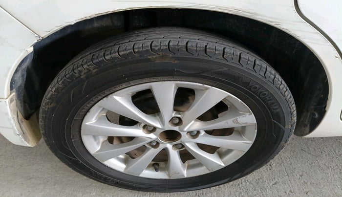 2012 Maruti Ertiga ZDI, Diesel, Manual, 2,13,686 km, tyre