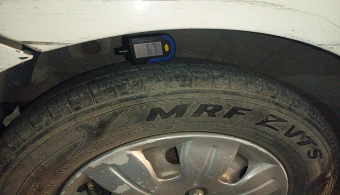 2014 Hyundai i10 MAGNA 1.1, Petrol, Manual, 85,435 km, tyre