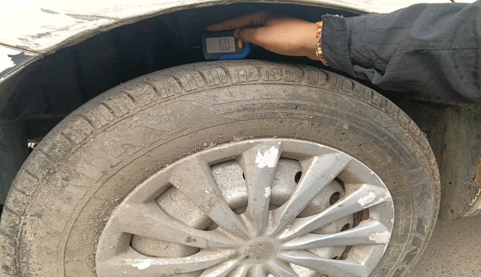 2014 Maruti Swift VXI, Petrol, Manual, 1,06,022 km, tyre