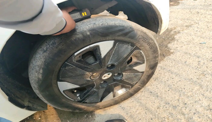 2023 Tata TIAGO EV XZ PLUS LONG RANGE, Electric, Automatic, 40,758 km, tyre