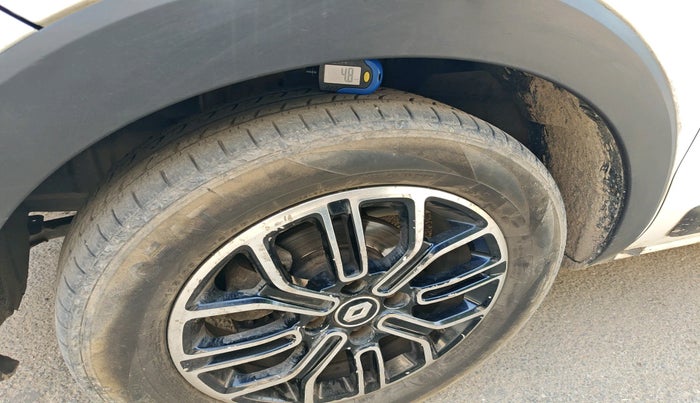 2019 Renault TRIBER RXZ, Petrol, Manual, 1,36,265 km, tyre