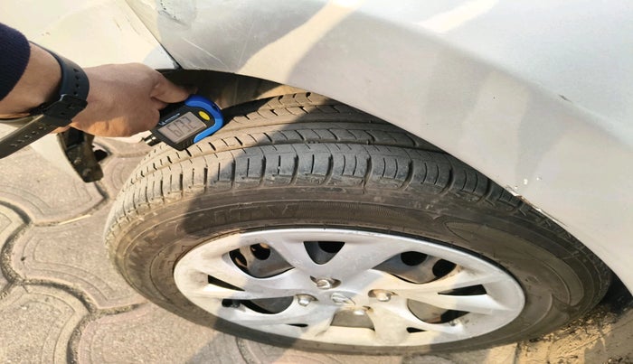 2017 Hyundai Grand i10 SPORTZ 1.2 KAPPA VTVT, Petrol, Manual, 72,904 km, tyre