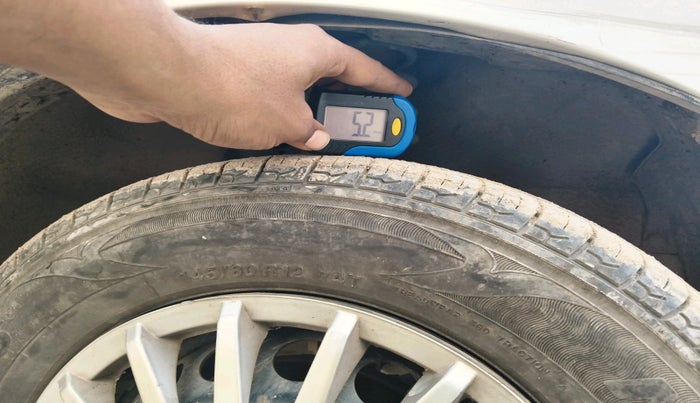 2018 Maruti Alto 800 VXI, Petrol, Manual, 52,164 km, tyre