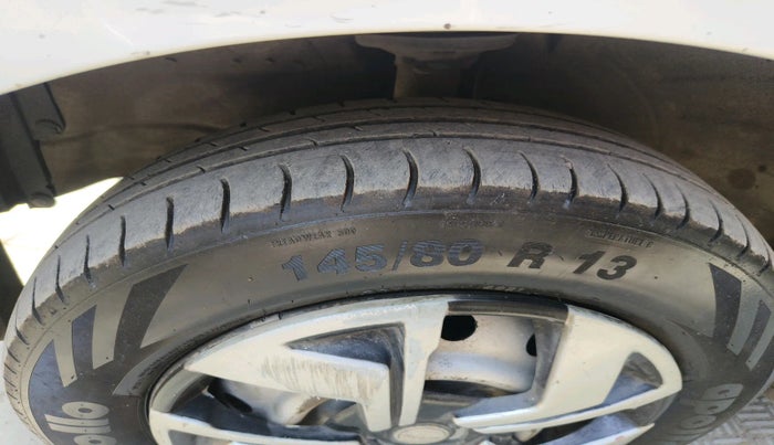 2012 Maruti Wagon R 1.0 LXI CNG, Petrol, Manual, 1,46,306 km, tyre