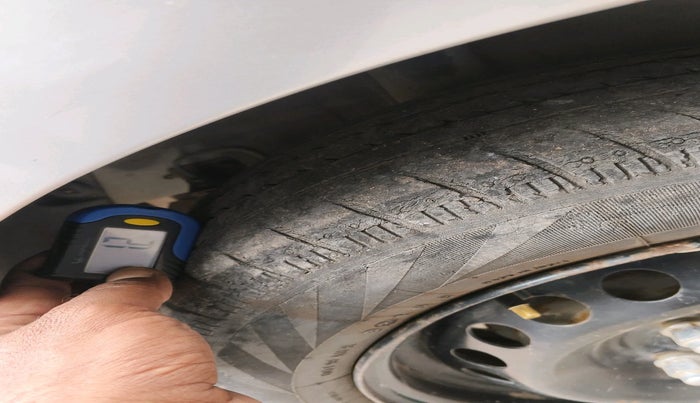 2014 Hyundai Grand i10 MAGNA 1.2 KAPPA VTVT, Petrol, Manual, 64,834 km, tyre