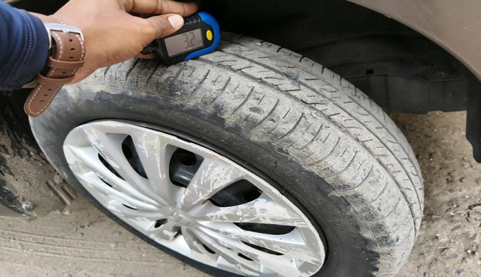 2012 Maruti Wagon R 1.0 VXI, Petrol, Manual, 92,517 km, tyre