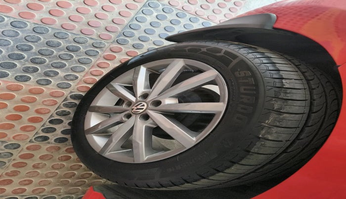 2019 Volkswagen Polo HIGHLINE PLUS 1.0 16 ALLOY, Petrol, Manual, 69,230 km, tyre