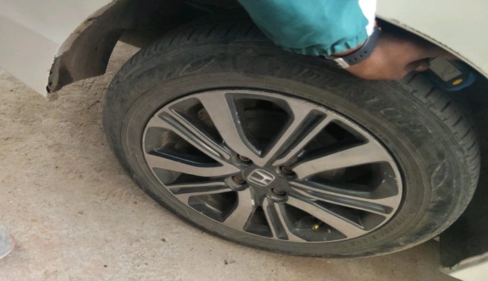 2014 Honda City 1.5L I-VTEC SV, Petrol, Manual, 1,25,004 km, tyre