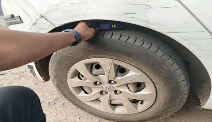 2016 Hyundai Elite i20 SPORTZ 1.2, Petrol, Manual, 1,54,952 km, tyre