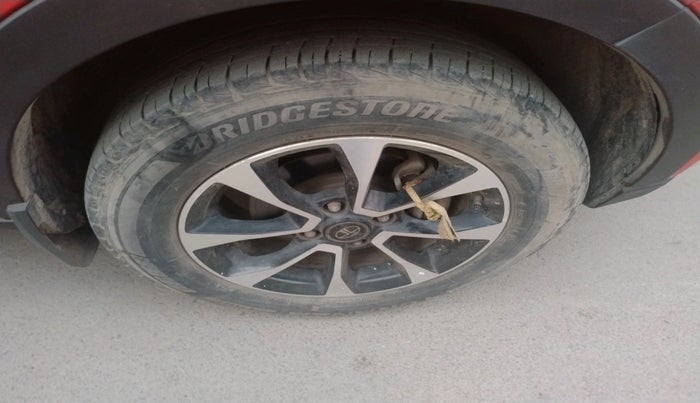 2021 Tata NEXON XZ PLUS PETROL SUNROOF, Petrol, Manual, 22,699 km, tyre