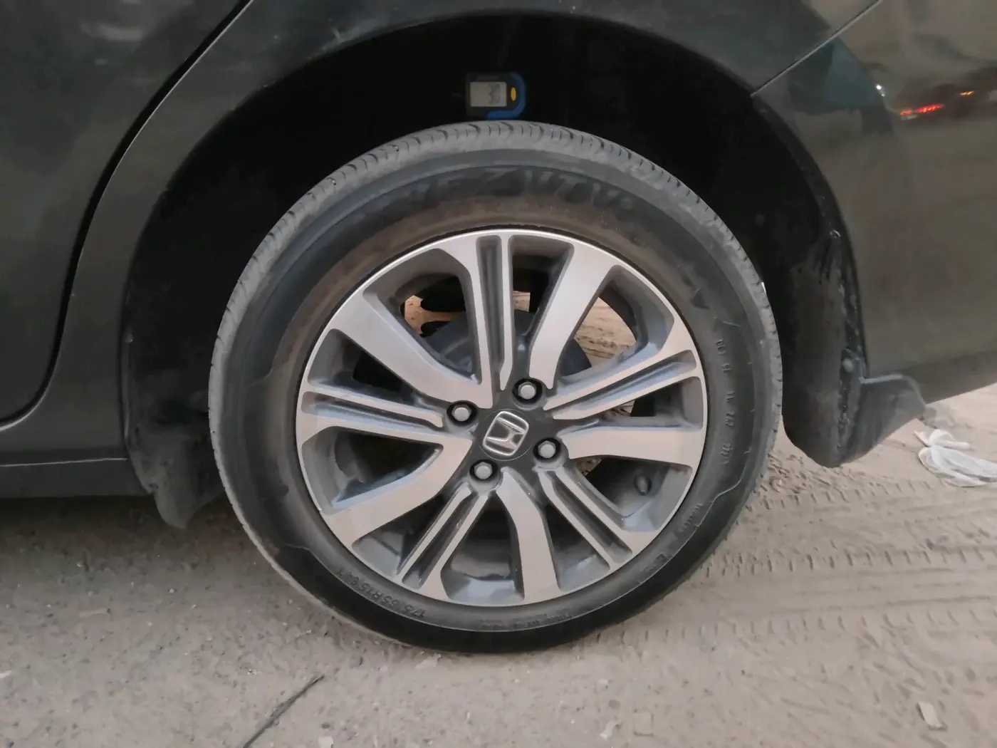 2023 Honda Amaze 1.2L I-VTEC VX, Petrol, Manual, 60,114 km, tyre