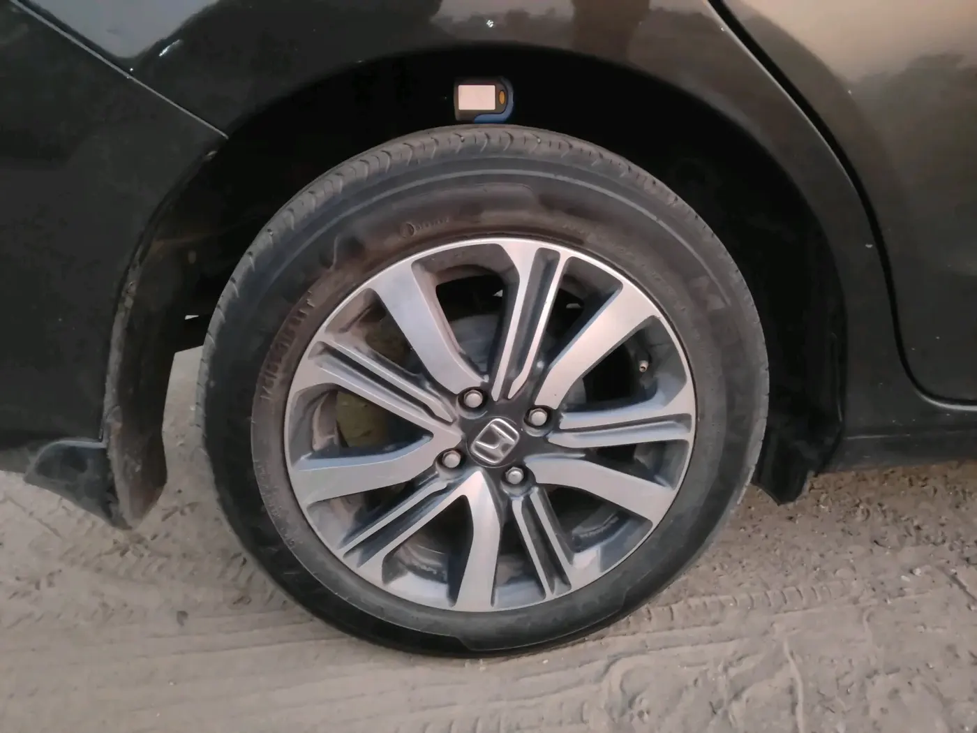 2023 Honda Amaze 1.2L I-VTEC VX, Petrol, Manual, 60,114 km, tyre