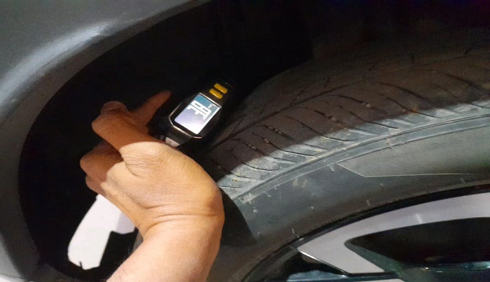 2022 Nissan MAGNITE XV MT, Petrol, Manual, 81,277 km, tyre