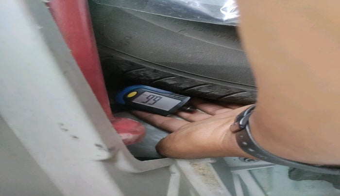 2022 Mahindra XUV300 W8 (O) 1.5 DIESEL, Diesel, Manual, 94,478 km, tyre