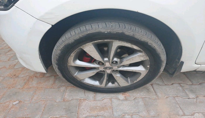 2016 Hyundai Elite i20 ASTA 1.2 (O), Petrol, Manual, 99,078 km, tyre