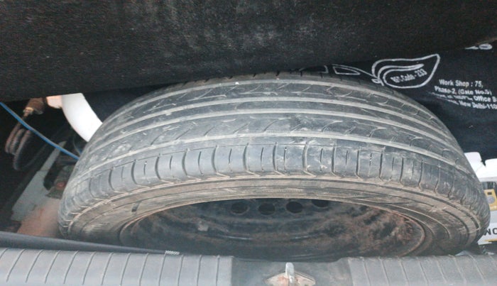 2016 Hyundai Elite i20 ASTA 1.2 (O), Petrol, Manual, 99,078 km, tyre