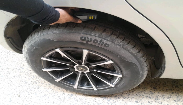 2022 Maruti Swift VXI, Petrol, Manual, 38,456 km, tyre