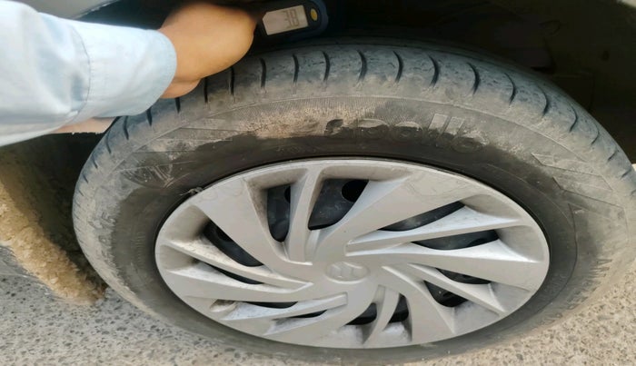 2023 Maruti Ertiga   VXI (O) CNG, Petrol, Manual, 36,417 km, tyre