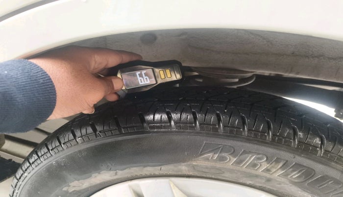 2013 Maruti Alto 800 LXI, Petrol, Manual, 56,011 km, tyre