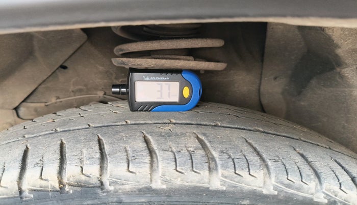 2019 Maruti Vitara Brezza VDI, Diesel, Manual, 85,960 km, tyre