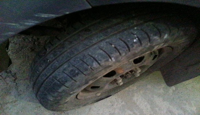 2010 Hyundai Santro Xing GLS, Petrol, Manual, 93,869 km, tyre