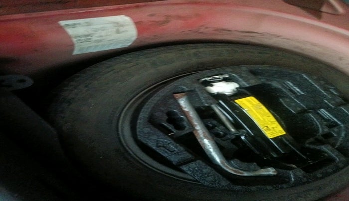 2011 Skoda Fabia AMBITION 1.2 MPI, Petrol, Manual, 79,799 km, tyre