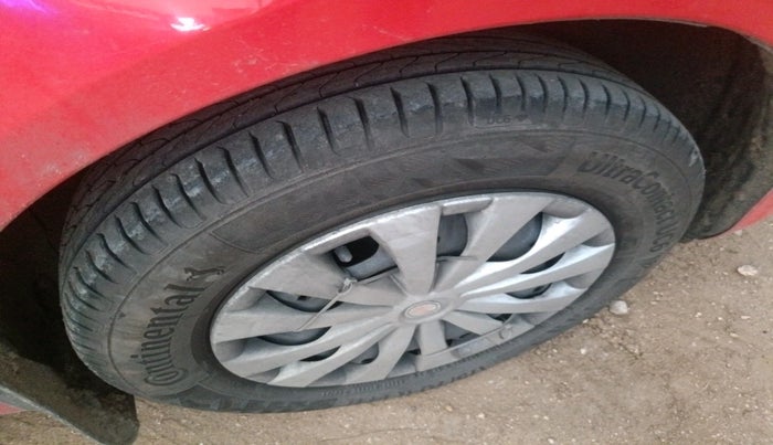 2011 Skoda Fabia AMBITION 1.2 MPI, Petrol, Manual, 79,799 km, tyre