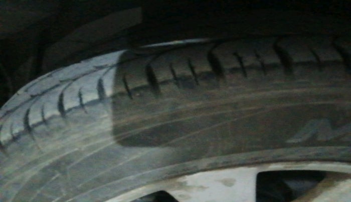 2012 Toyota Corolla Altis J DIESEL, Diesel, Manual, 89,495 km, tyre