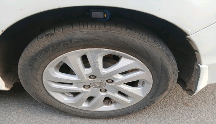 2015 Honda City 1.5L I-DTEC V, Diesel, Manual, 1,10,327 km, tyre